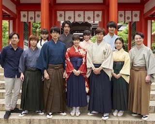 広瀬すず、聖地・近江神宮で「ちはやふる」続編ヒット祈願