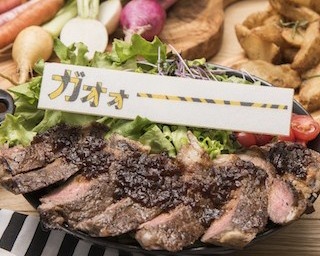 タイガースファンの新聖地！虎ガールのための“肉カフェ”が中之島に登場