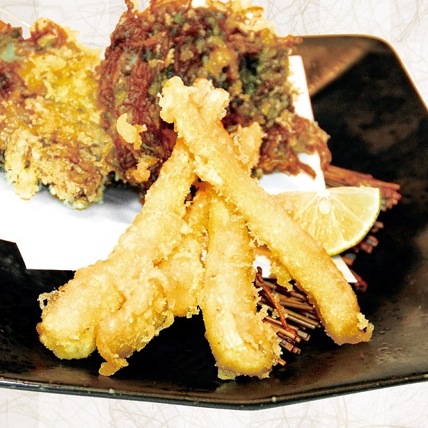 「沖縄もずくと島らっきょの天ぷら」(税別390円)