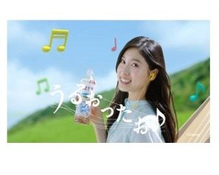 土屋太鳳さんの笑顔とmiwaさんの歌声に注目！「爽健美茶」の新CM