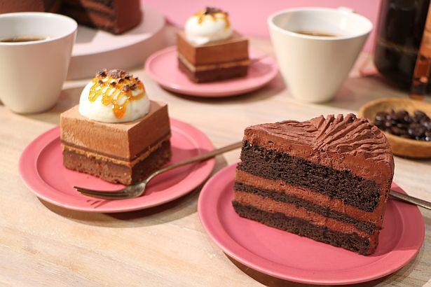 【写真】美味なチョコレートケーキもラインナップ！