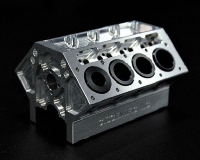 究極の“自己満足商品”。人工衛星の部品エンジニアが本気で作った男心をくすぐるペンホルダー