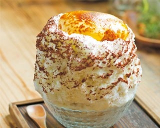 氷の上でブリュレを炙る！「COCOO cafe」の本格ティラミスかき氷