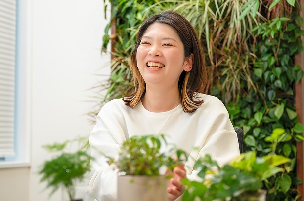 「すべての人に手に取っていただきたいと」と笑顔で語る尾山さん。今後はギフトや種類の増加なども目指すそう