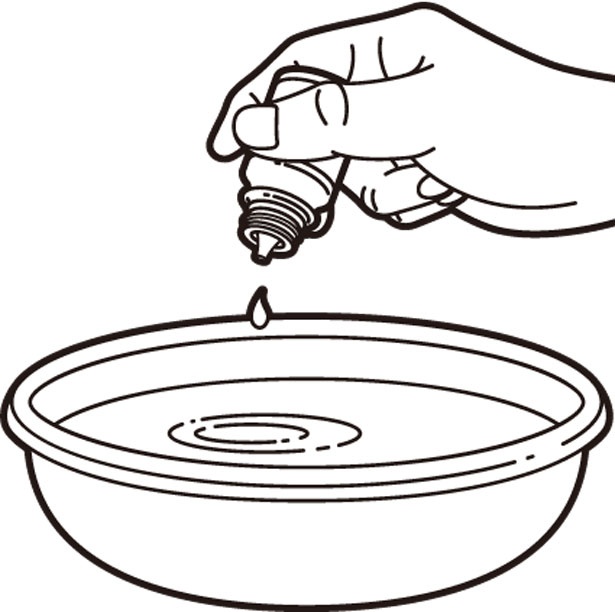 1.お湯を張った洗面器にエッセンシャルオイルを1～3滴入れて湯気を吸い込む