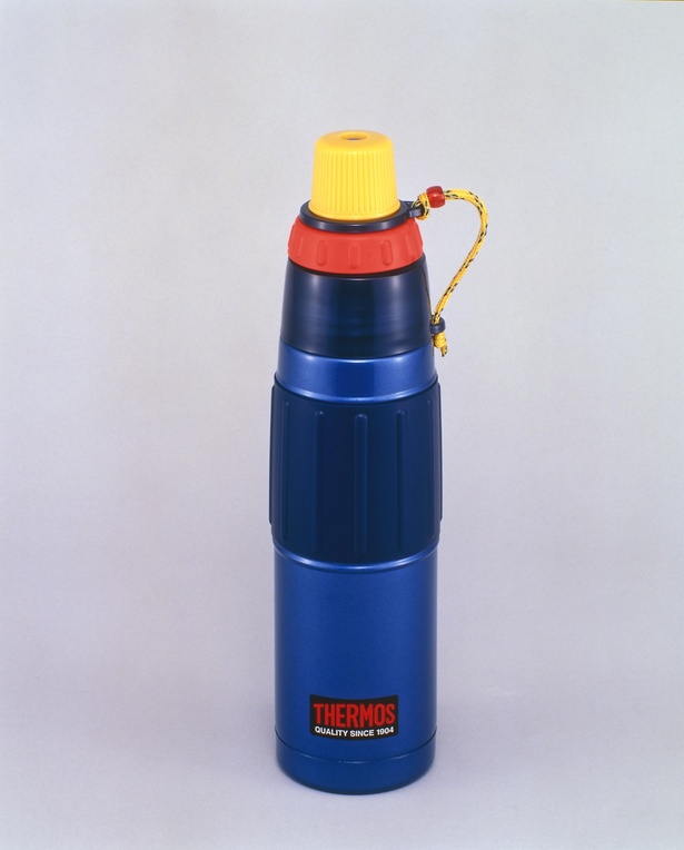 約20年前に発売された「真空断熱イージーキャップボトル(FDD-500)」