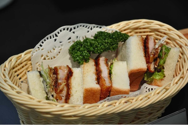 カツの食感とソースの味わいがベストマッチの鹿児島産茶美豚のカツサンド(800円)