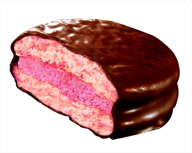 ストロベリークリームとストロベリーケーキの2種類のピンク色の組み合わせ