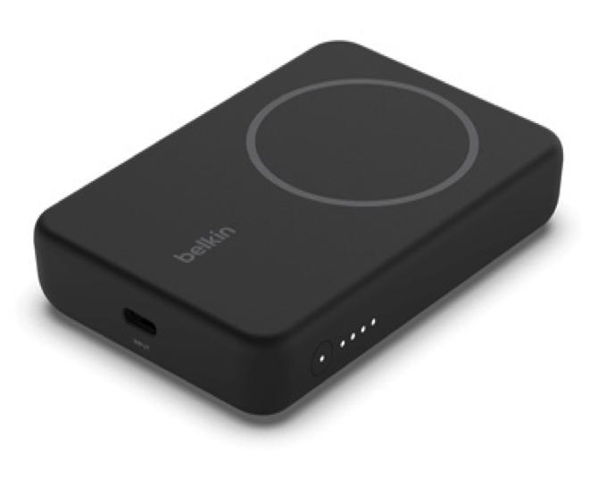 貼るだけで簡単に充電ができる。ビジネスシーンにもマッチするコンパクトなスタンド付きワイヤレスモバイルバッテリー