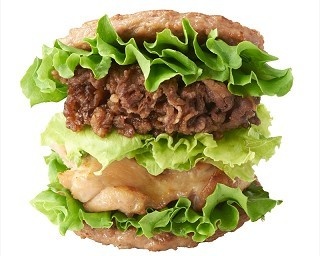 TV企画で話題の“没メニュー”！モスバーガー「にくにくにくバーガー」限定発売