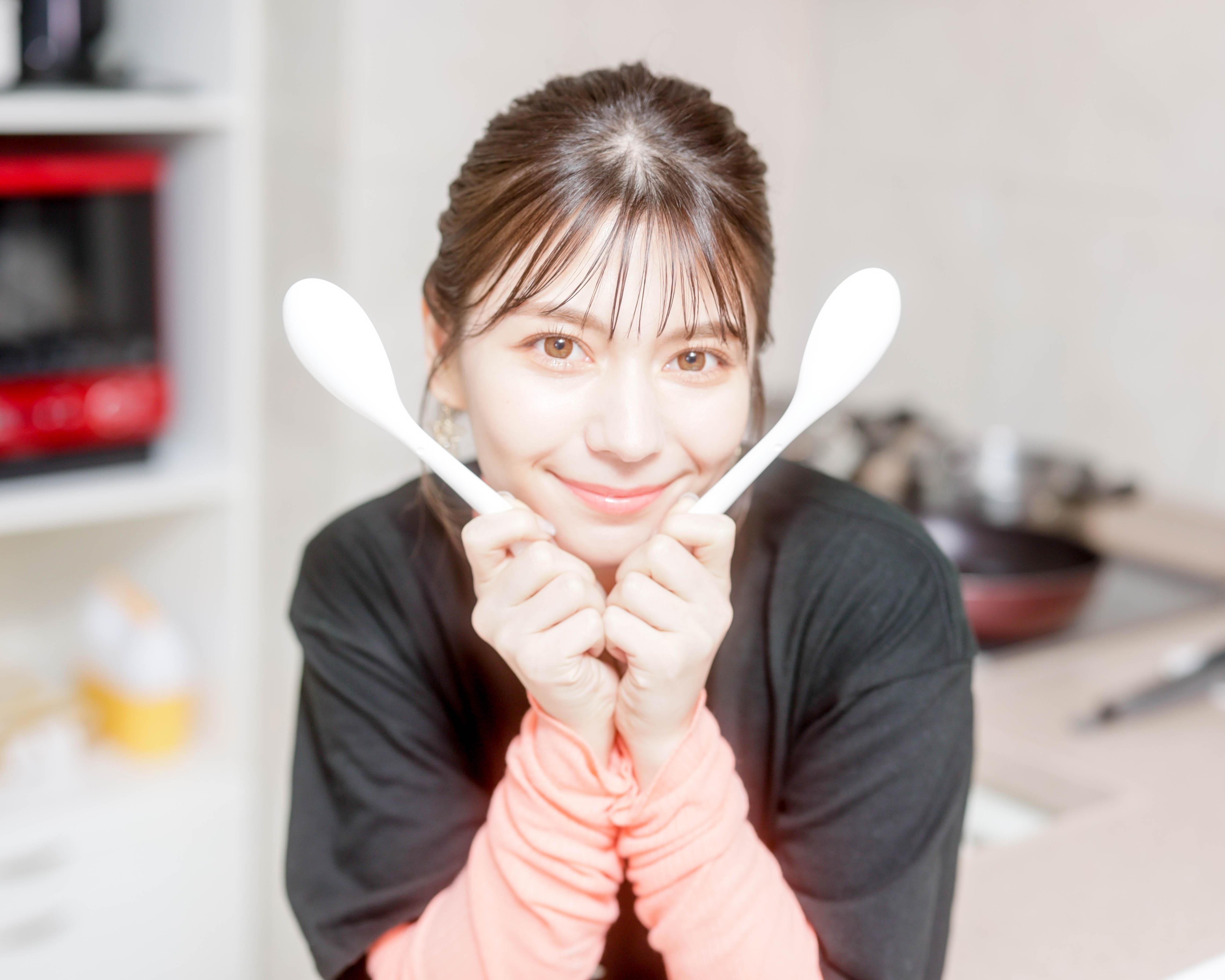 「ラーメン愛」溢れる人気声優・Lynn　レンゲが止まらない“伝説の旨スープ”を聞いてみたら愛が深すぎた