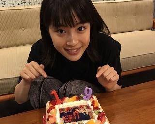 広瀬すず、19歳の誕生日！「LINE LIVE」で語った“10代最後の過ごし方”