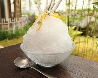 20歳以上限定！天然氷とこだわりゆず酒を使った“大人のかき氷”