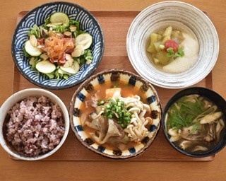 アスリート必見！皇居ランの後に食べたい“きのこ”を使ったメニューが新登場