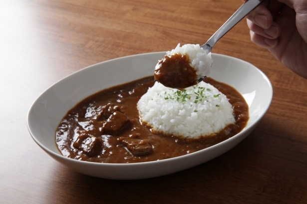 「渋谷ハチカレー」の直営店がオープン