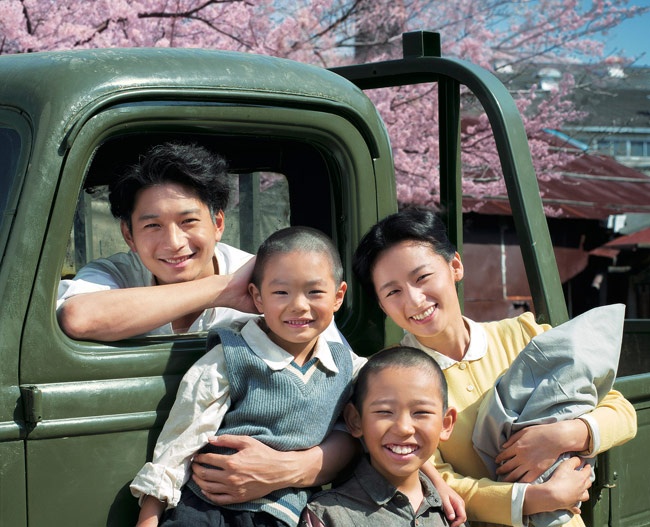 【写真を見る】向井理が自身の祖父役で出演する『いつまた、君と ~何日君再来(ホーリージュンザイライ)~』