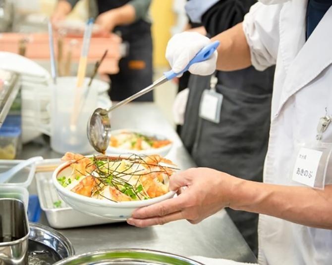 eラーニングで学び、うどん店開業へ！「人生のロスを無くすこと」を使命に掲げる麺学校の取り組み