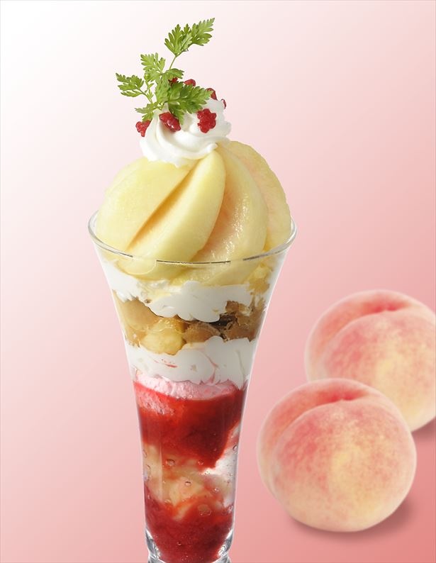 ヒアルロン酸ジュレ入り「桃のパフェ」(1280円)