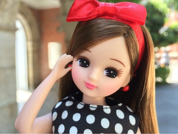 【写真を見る】今年で誕生50周年を迎えた「リカちゃん」