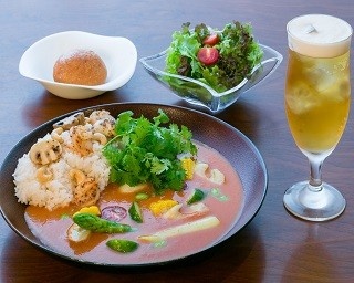 ガスパチョ仕立て！今夏に食べたい冷やしスープカレー