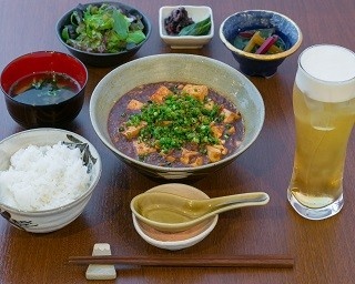 超辛口の冷やし麻婆豆腐定食で夏バテを解消しよう！