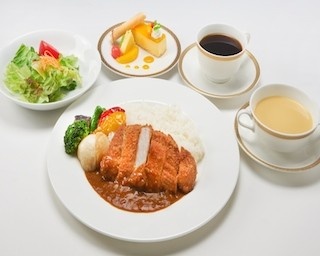 暑い夏にガツン！日本橋高島屋のカレーフェスティバル