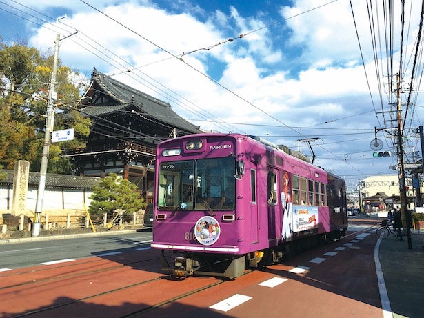 イベント期間中は嵐電の一部車両が実写版「銀魂」仕様に