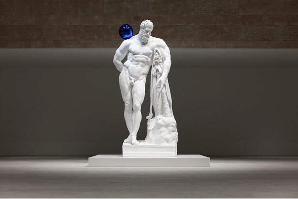 Gazing Ball (Farnese Hercules)／ジェフ・クーンズ