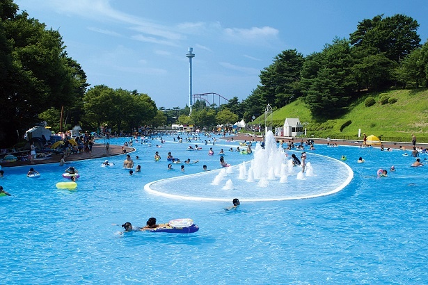 西武園ゆうえんち(埼玉県所沢市)は、7月8日(土)から今シーズンのプール営業を開始する