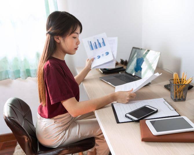 出社とリモートワーク、理想的な割合は？2021年から2年間で変化した「問題を感じる」ポイント