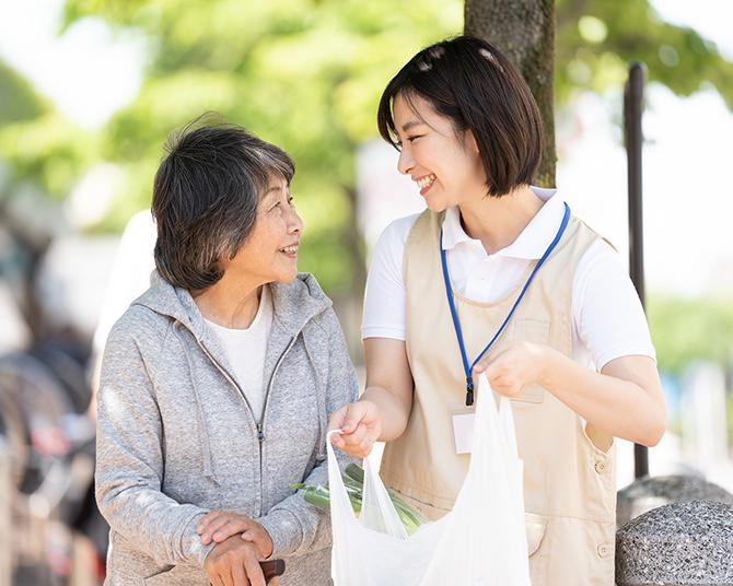 40歳会社員を対象に「介護保険制度の見直し」に関する意識調査、約8割が「不安を抱えている」