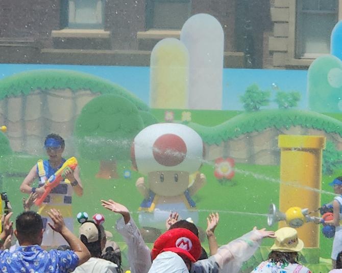 【USJ】マリオと一緒にびしょ濡れに!?暑さを熱狂に変える水かけ祭り「スーパーマリオ・パワーアップ・サマー」体験レポ