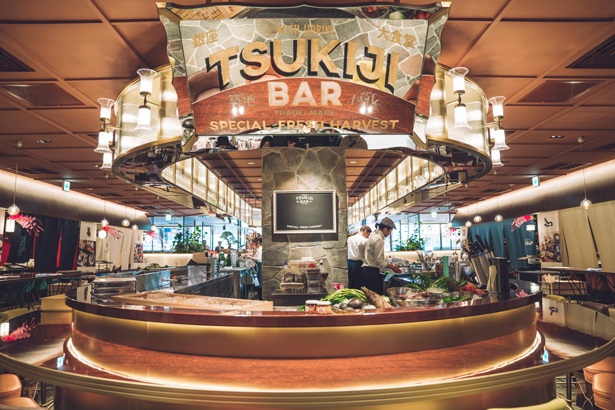 GINZA SIXの6Fには、和食、バル、ティーサロンなどの銘店が一堂に会したフードホール「銀座大食堂」が
