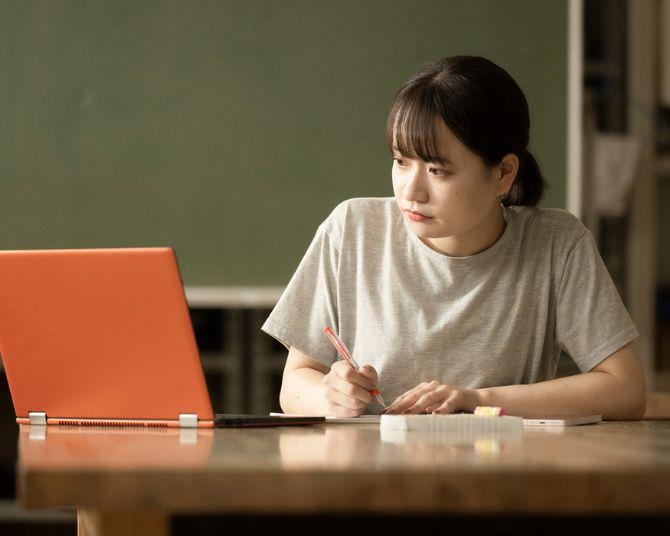 20代の非正規雇用者「正社員になりたい」人は36％、回答理由に本音？