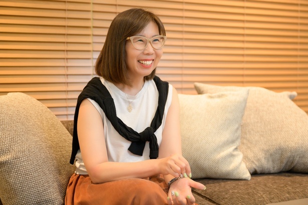 「自分たちが若かったころにもTinderのようなマッチングアプリがあったらよかった」と、笑いながら過去を振り返る永野さん