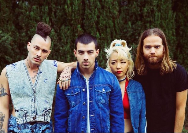 2015年結成ダンスロック グループ「DNCE」(アメリカ)