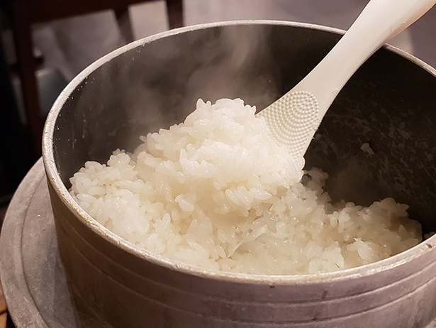  ふっくら炊きたてのご飯は焼肉と相性抜群！