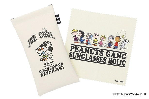 PEANUTSシリーズのメガネ、サングラスに付くケースとメガネ拭き。キャラクターたちがそれぞれアイウェアを付けている