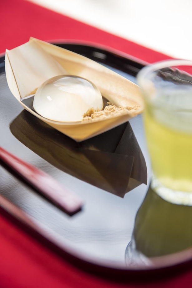 和菓子の老舗・金精軒でしか食べられない「水信玄餅」