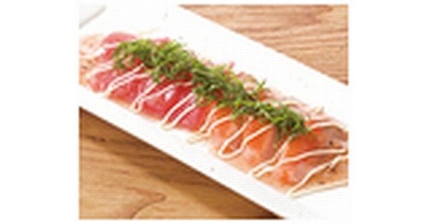 「うまいもん酒場 えこひいき」職人技が光る魚料理「サーモンとマグロのカルパッチョ」も299円均一！