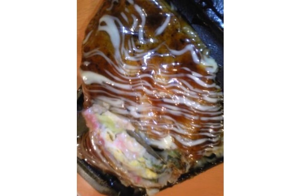 「190円均一酒場 はいから家」名物の「鉄板キャベツ焼き」は店長オススメ！