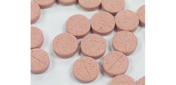 50度以上の温かいものを飲むと、舌の表面のミラクリンが分解され、瞬間的に元の味覚に戻る
