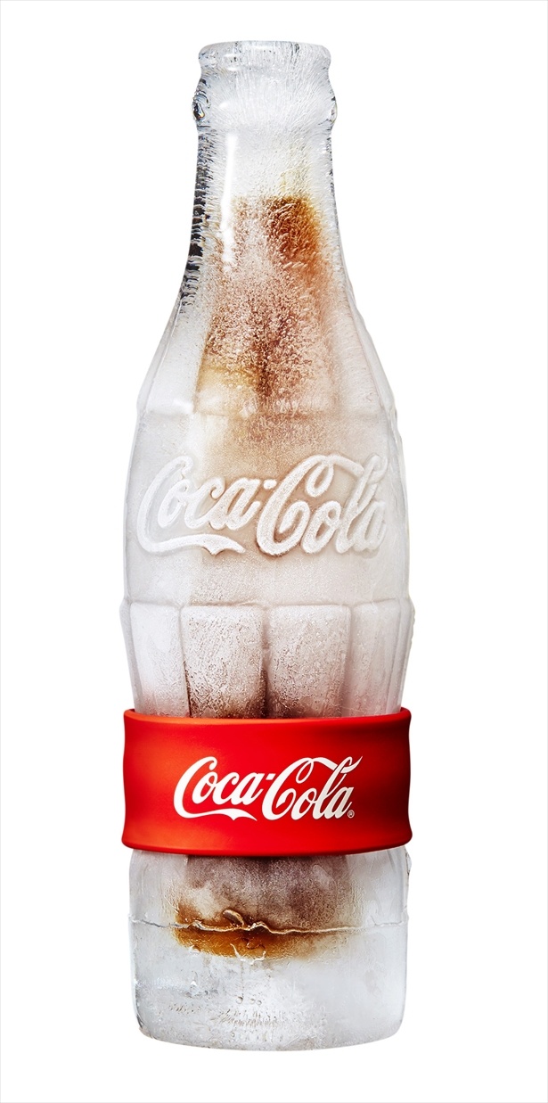 30分以内に氷の コカ コーラ ボトルが届く 7月23日はtwitterで コーク便 を呼ぼう ウォーカープラス