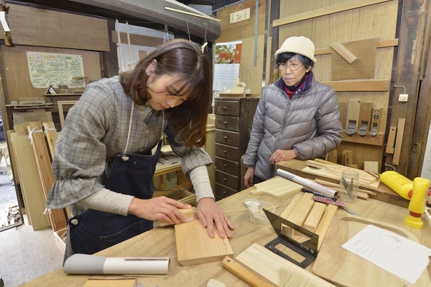 「トント造形教室」の木工体験