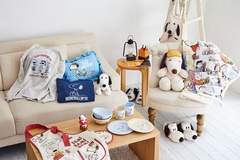 PLAZA・MINiPLA限定のスヌーピーグッズ「stay in kind of SUNDAY, SNOOPY」