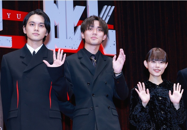 映画「法廷遊戯」の完成披露試写会イベントに登場した北村匠海、永瀬廉、杉咲花(写真左から) / ※ザテレビジョン撮影