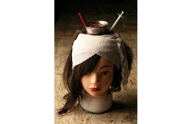 ナース・オブ・ザ・デッドは、ナースの脳みその中で冷えたカクテルが絶品(アルカトラズE.R)