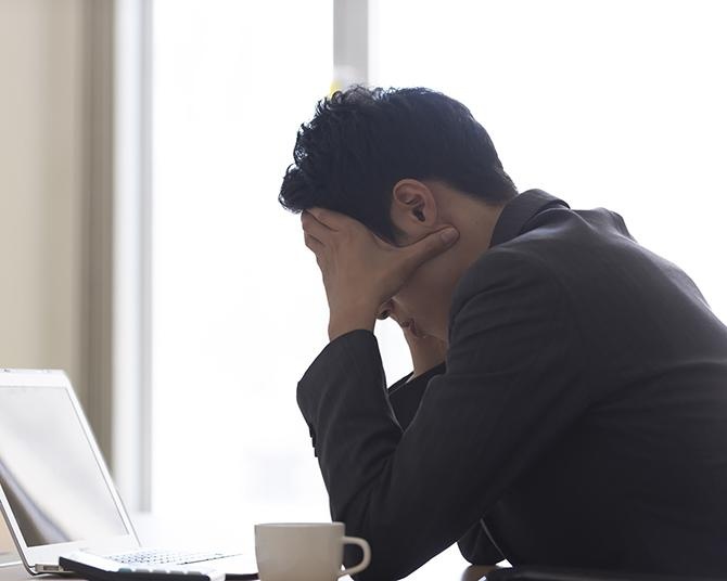 「管理部門のメンタル不調経験と企業のメンタルヘルス対策の実態」を調査、社会人の62%がメンタル不調を経験していることが判明