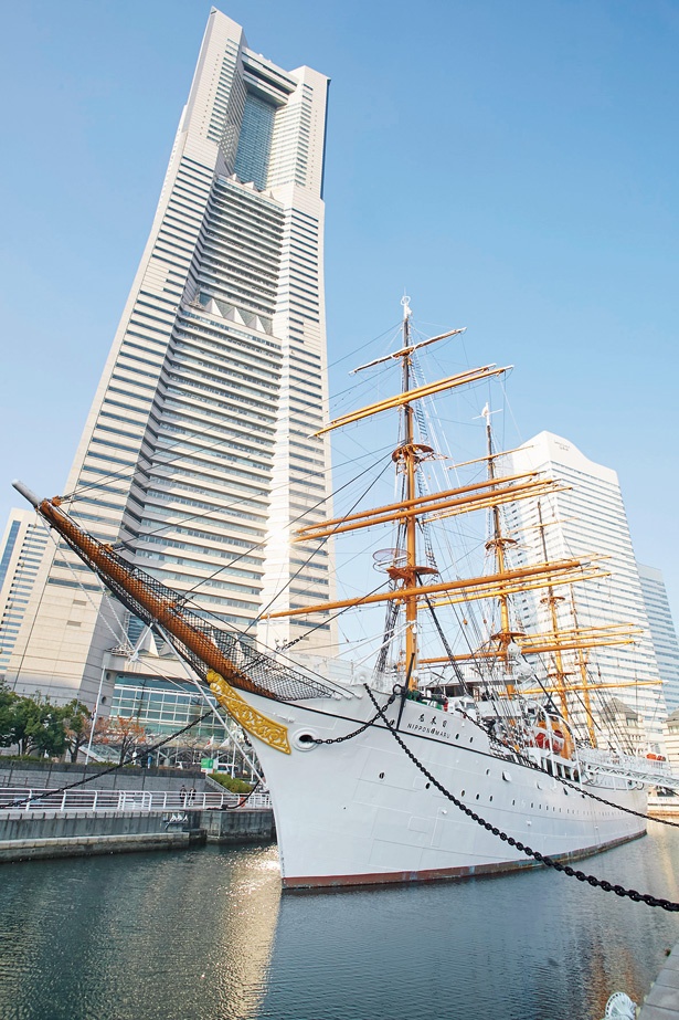 街の中心に鎮座する「帆船日本丸」は港町・横浜の象徴