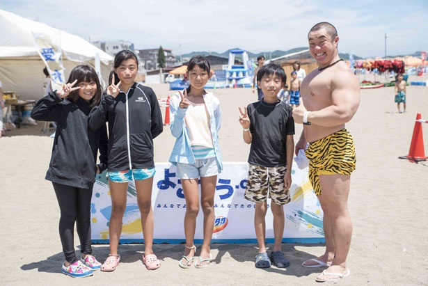 ジャスティス岩倉と砂遊びを満喫